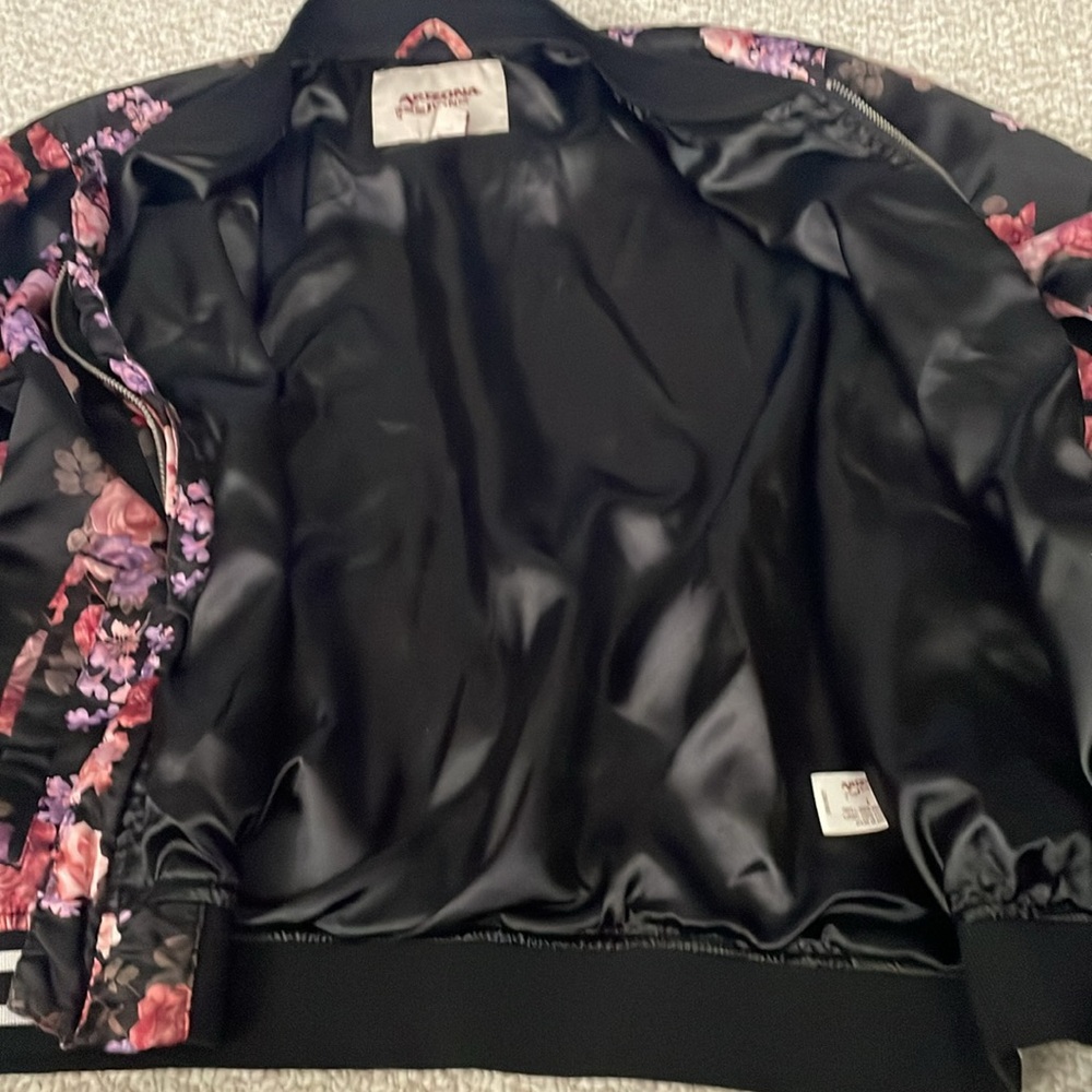 Women’s Arizona Jeans Black and Pink Red Bomber Jacket with Floral Design Size L - Picture 4 of 9